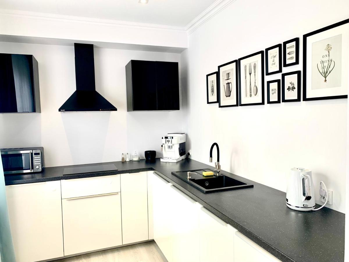 Apartamenty Sienkiewicza - Bezplatny Parking, Centrum, Park, Fv Κίελτσε Εξωτερικό φωτογραφία