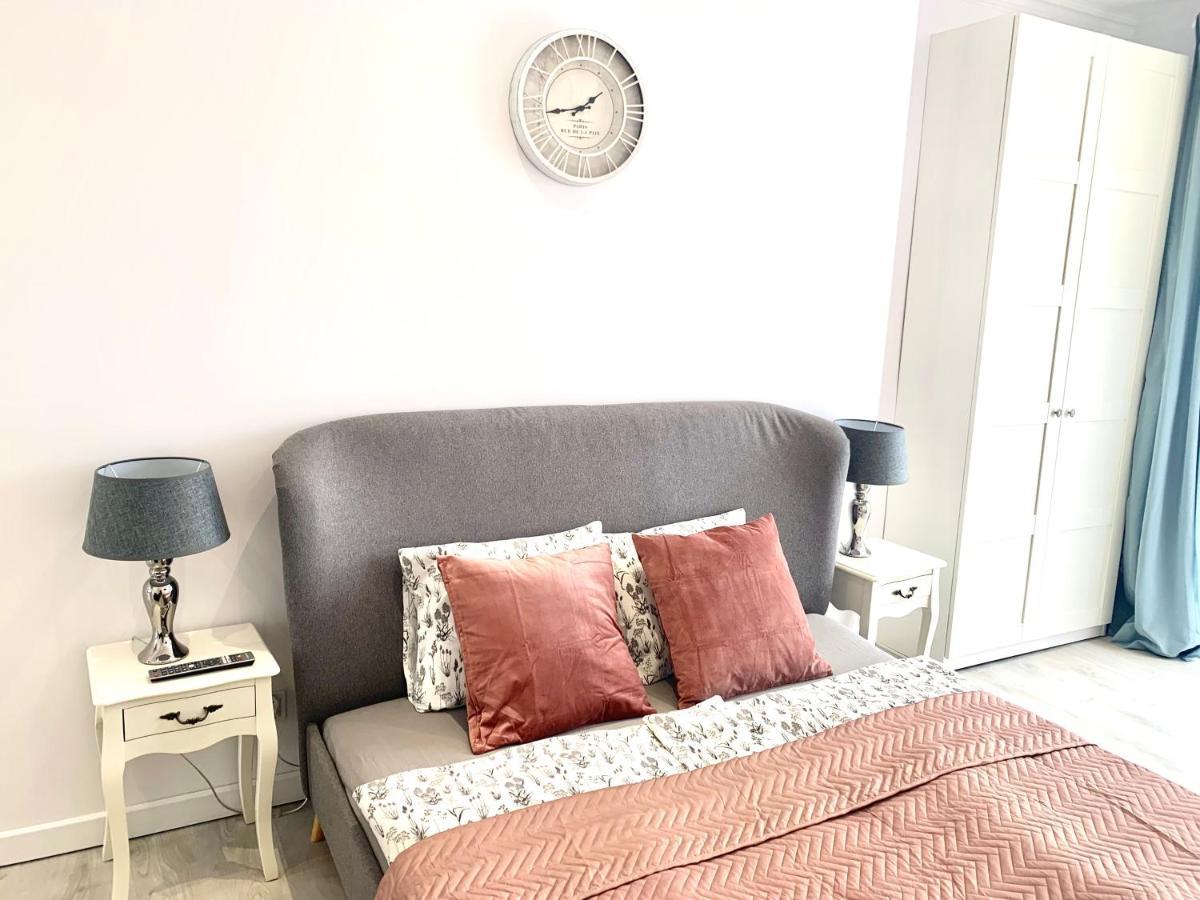 Apartamenty Sienkiewicza - Bezplatny Parking, Centrum, Park, Fv Κίελτσε Εξωτερικό φωτογραφία