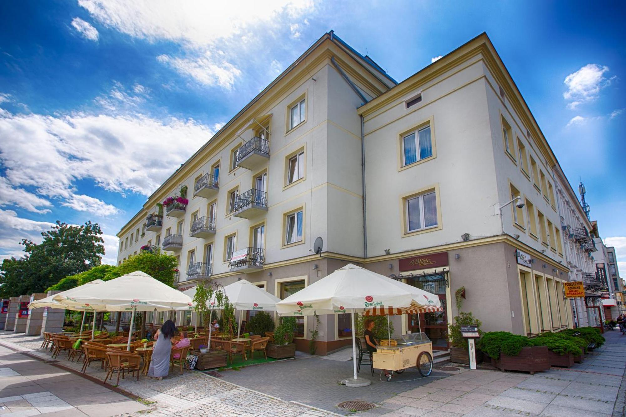 Apartamenty Sienkiewicza - Bezplatny Parking, Centrum, Park, Fv Κίελτσε Εξωτερικό φωτογραφία